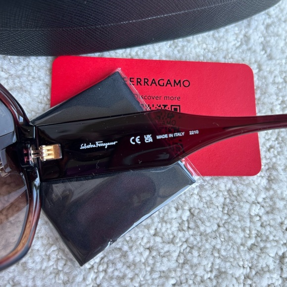 Salvatore Ferragamo Tortoise Shell Sunglasses NEW main image 6